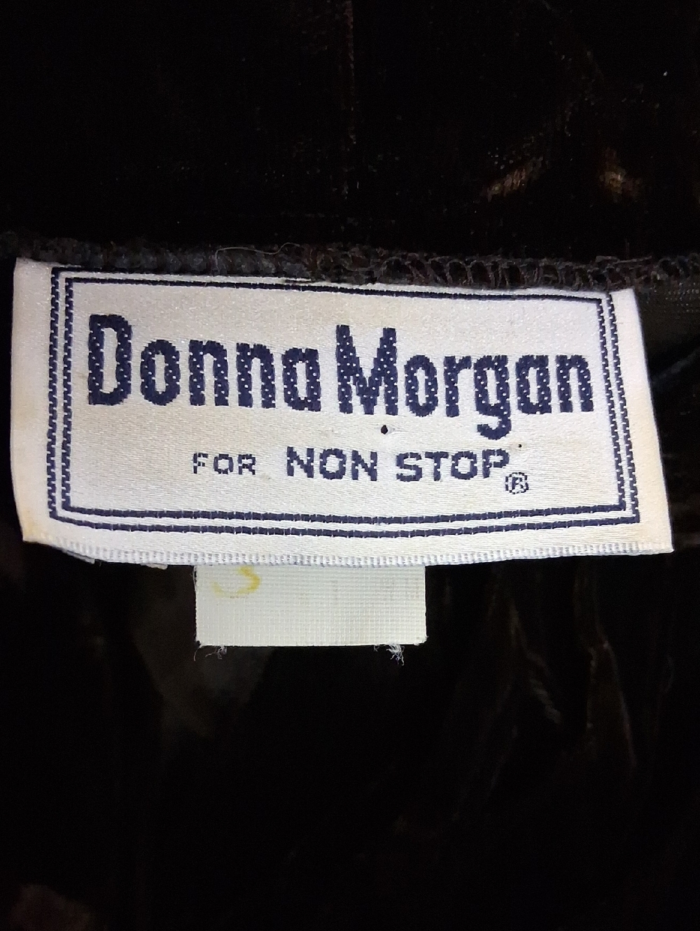 Donna Morgan Chocolate Velour Top, Balloon    Skirt. Size 11/12 Vintage.